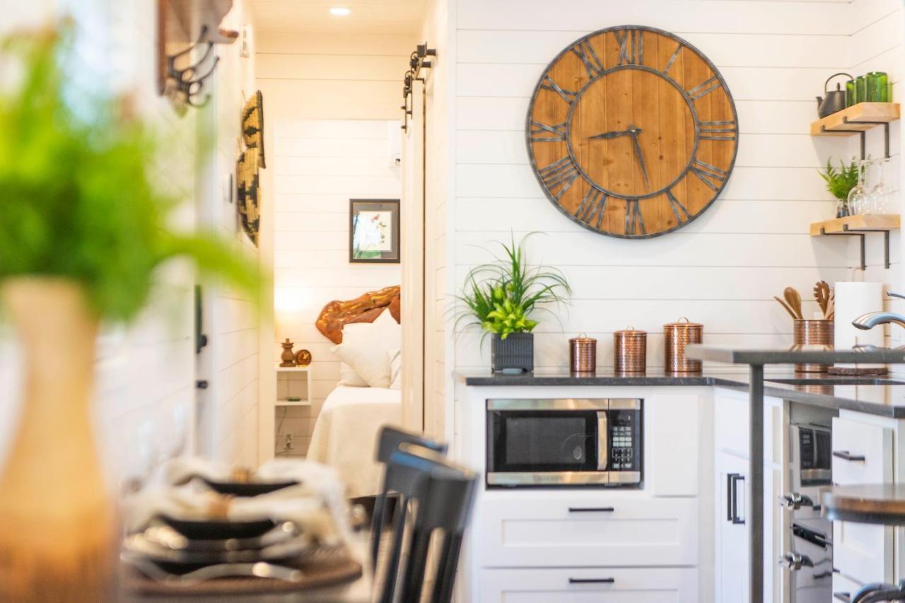 הוילה Bellmead The Woods- Container Tiny House 12 Min To Magnolia/Baylor/Downtown מראה חיצוני תמונה